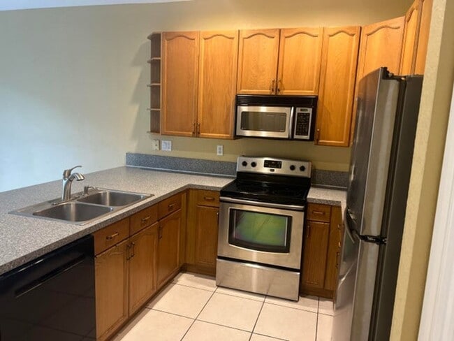 Photo - 4434 Lake Lucerne Cir