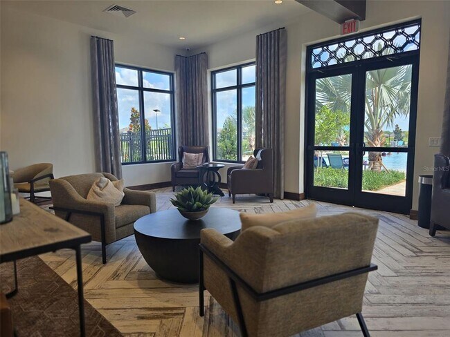 Photo - 1734 Foreman Rd