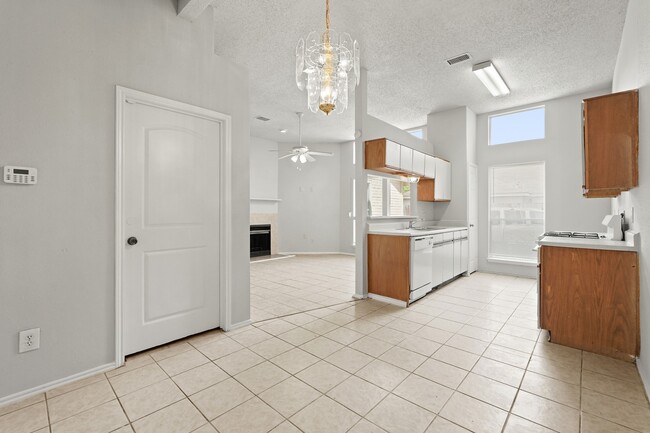 Photo - 6319 Southwood Ct N