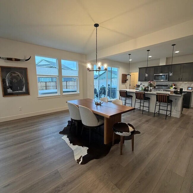 Photo - 1511 Belle Starr Dr
