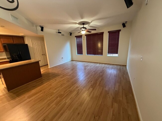 Photo - beautiful 2 bed, 2.5 bath condominium in the elegant Via De Cielo gated community in Chandler!