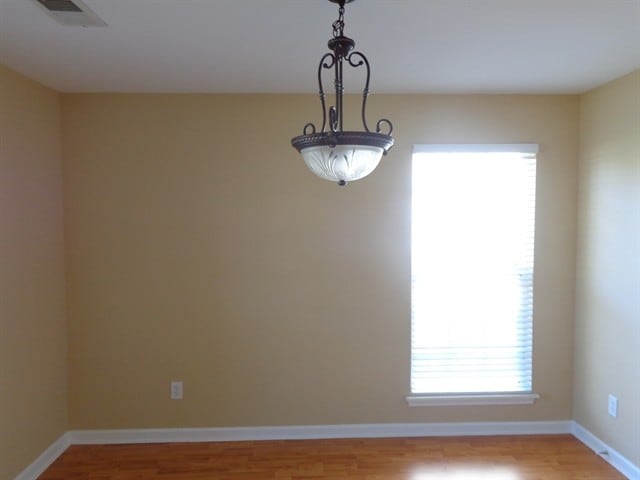 Photo - 2556 Governors Pointe Ct NE