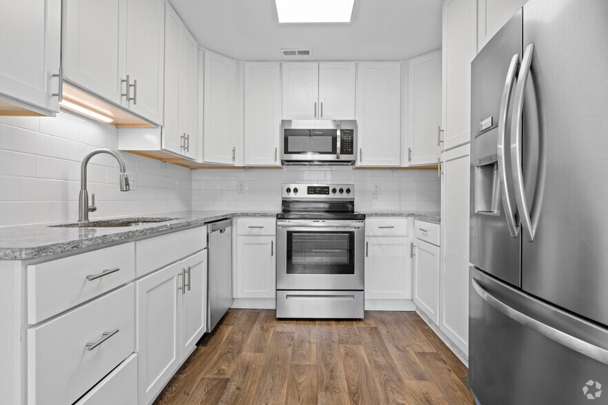 2 Bedroom Unit - Elm