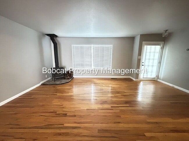 Photo - 708 Highland St