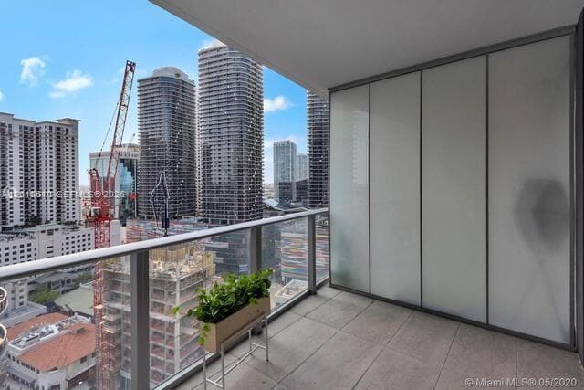 Building Photo - 1010 Brickell Ave Unit 2810