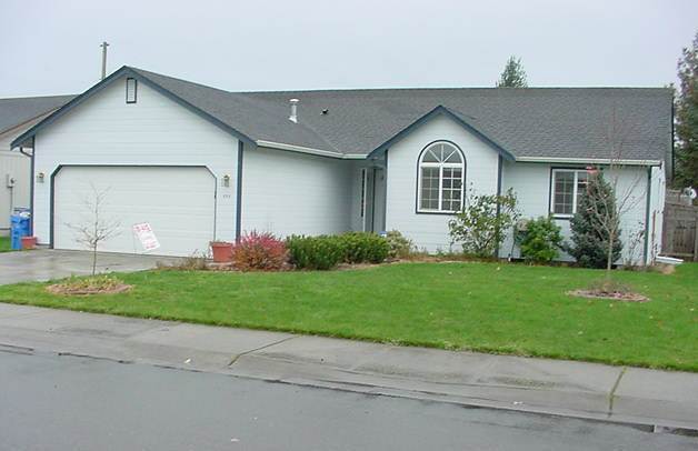 STATUS: AVAILABLE |R141d| $1995 - STATUS: AVAILABLE |R141d| $1995 Casa