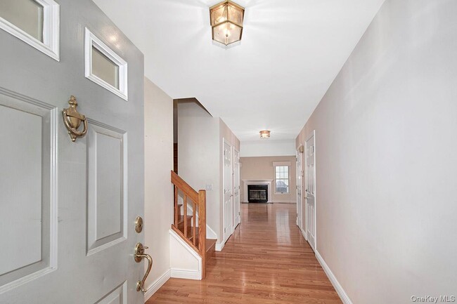 Photo - 1103 Regent Dr