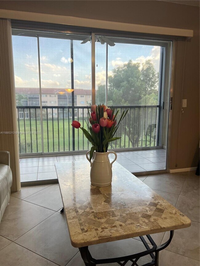 Photo - 12550 SW 15th St Unit 307E