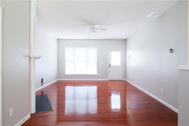 Photo - 2401 Oxwell Way