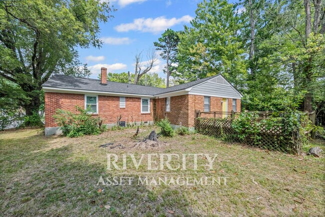Photo - Big 4 bedroom, 1-Bathroom Home In Frayser!...
