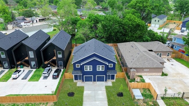 Photo - 8314 Williamsdell St