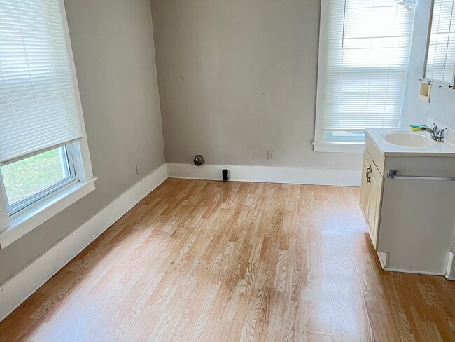 Photo - 1609 Indiana St
