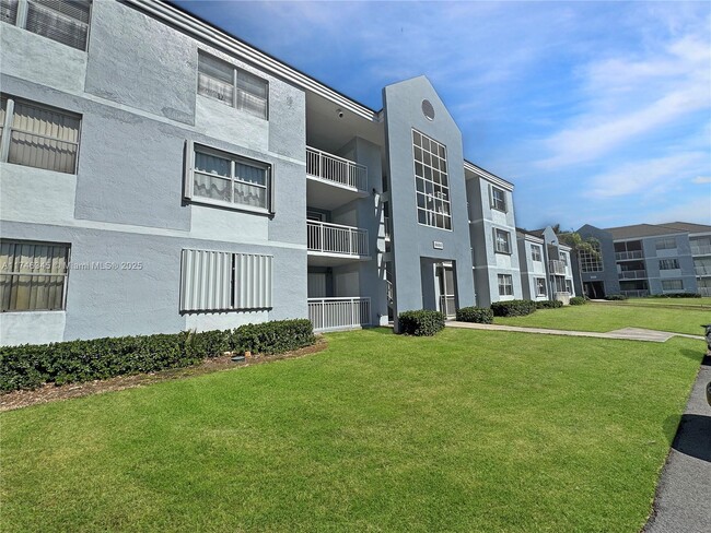 Photo - 8660 SW 212th St Condo Unit 306