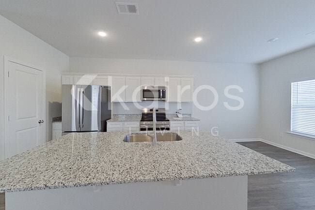 Photo - 2119 Banyon Cir