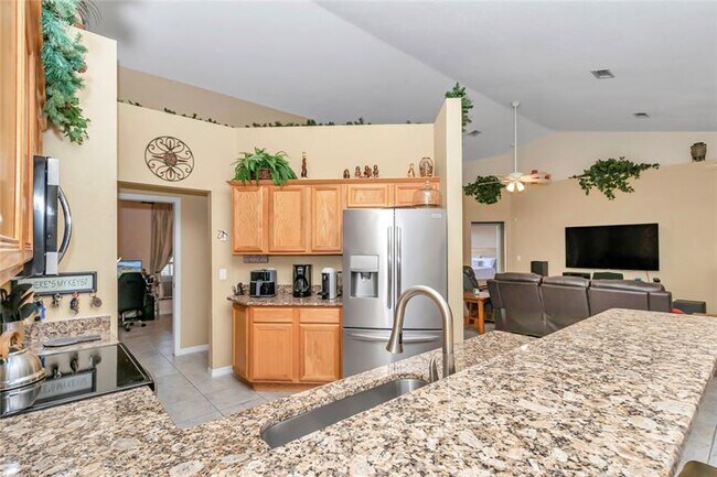 Photo - 10372 SW 41st Ct