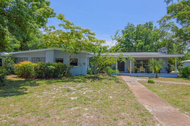 Street view - 508 NW 9th St Unit Mainhouse