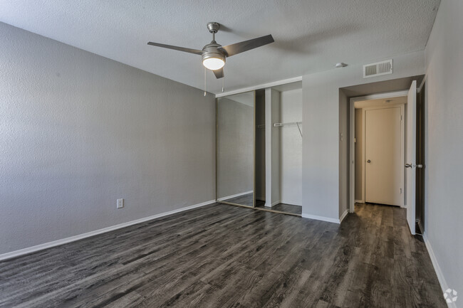 1BR, 1BA - 725 SF A3 - Bedroom