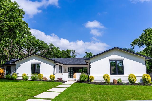 Building Photo - 1223 Ridgewood Cir