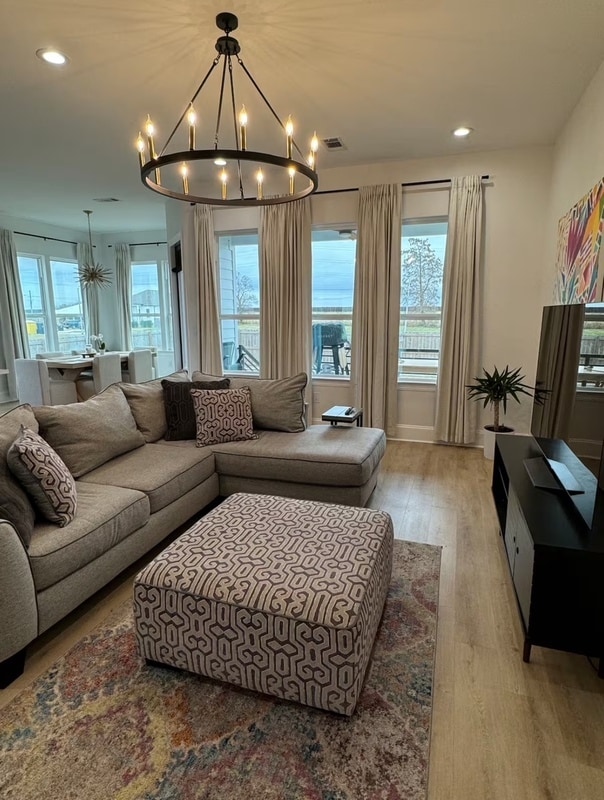 Photo - 8413 Benjamin St