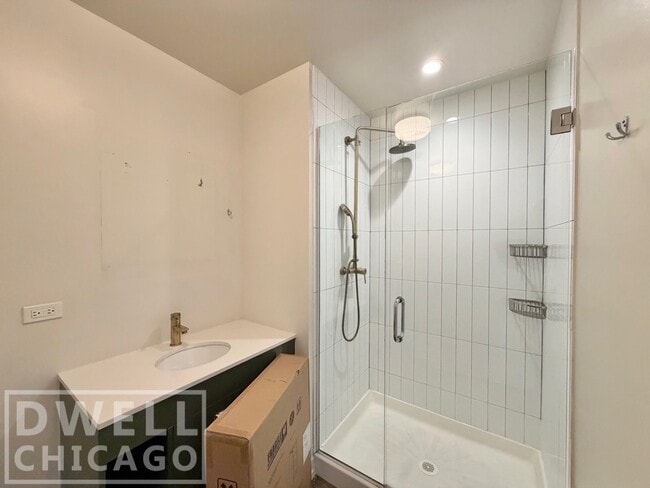 Photo - 26 W Chestnut St