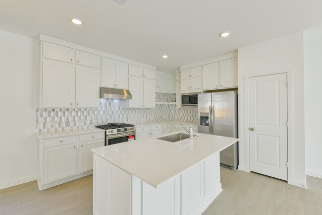 Photo - 5815 Linda Cv Ln