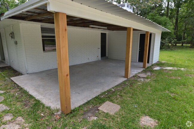 Building Photo - Zachary School District!  Rustic Country L... Rental