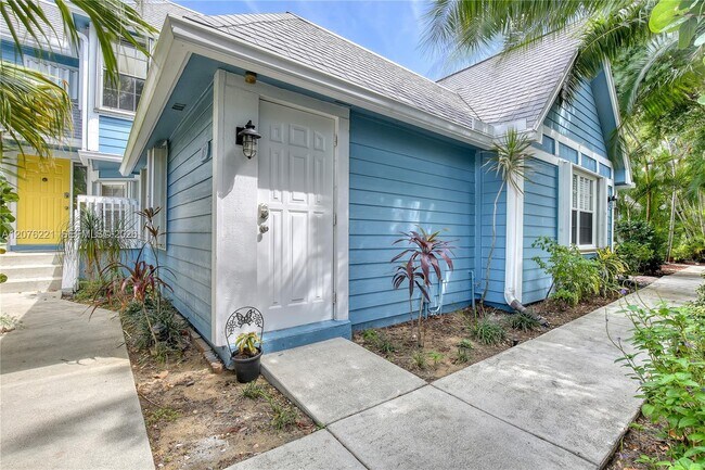 119 Ocean Dunes Cir