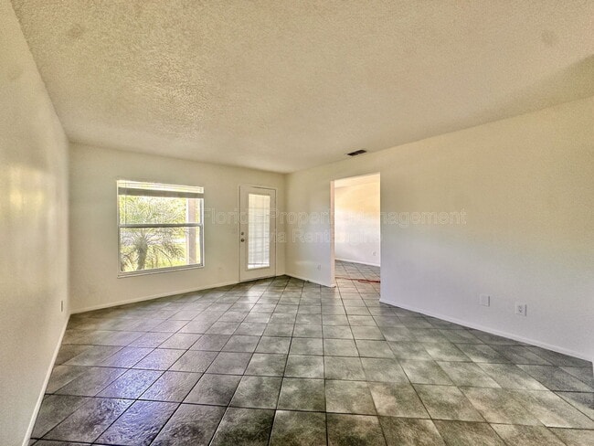 Photo - 1432 Lantry Ct