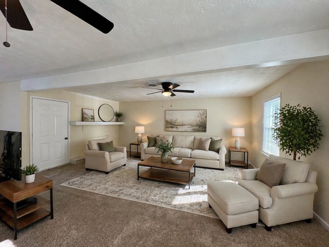 Photo - 3 Bedroom 2 Bath (w/ Bonus Room) & Spacious Living Area