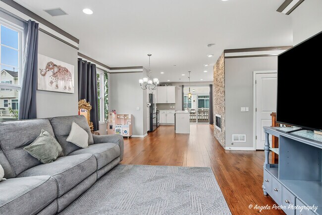 Photo - 101 Lexington Ln