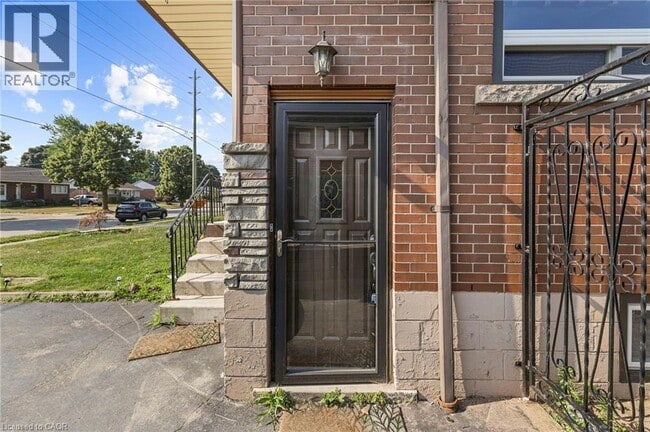 Photo - 368 Upper Kenilworth Ave