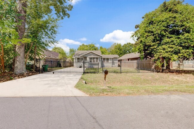Photo - 8709 Knox St Unidad A