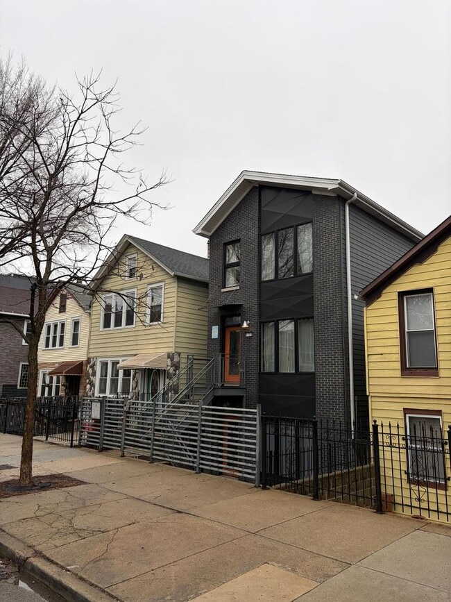 Photo - 1734 W Cullerton St Unit 1