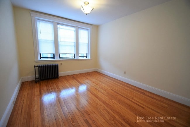 Building Photo - 6 Sutherland Rd Unit 31 Rental