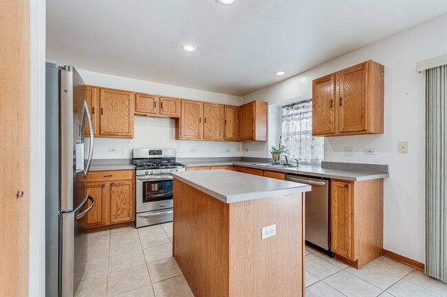 Photo - 1544 Suncrest Ln