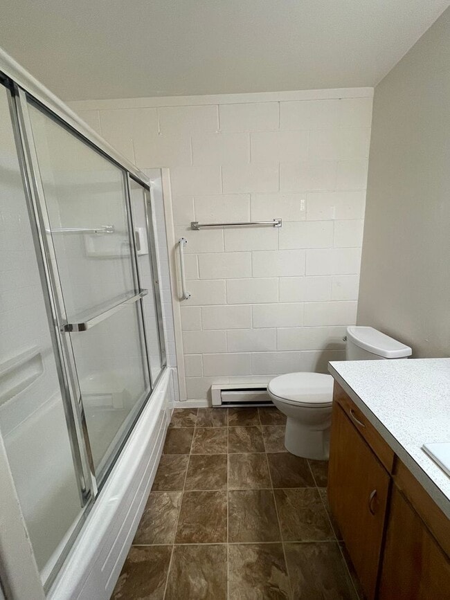 Photo - Moore (1371 SE 9th Ave &amp; 1370 SE 10th Ct.) Unit #202