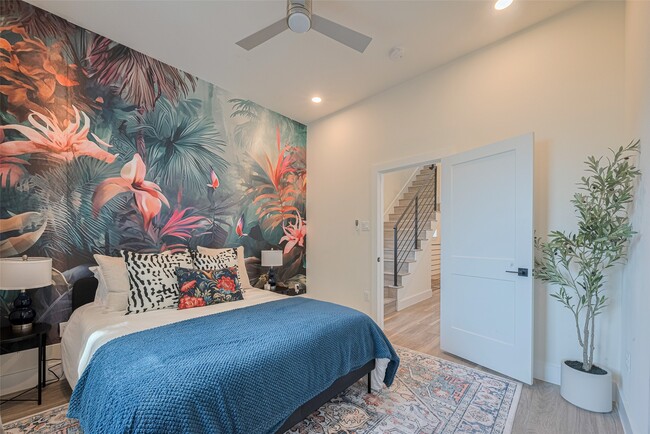 Photo - 2909 Nagle St