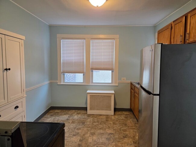 Photo - 1594 Union St