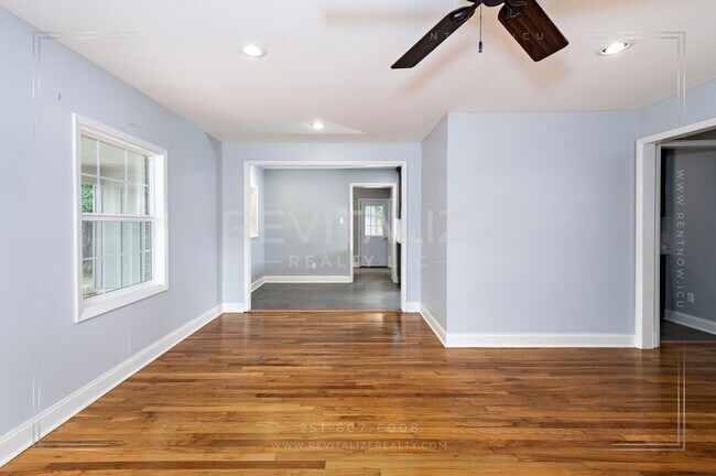 Photo - Desirable 3 Bed 1 Bath Ranch Style Home in Parkview Estates