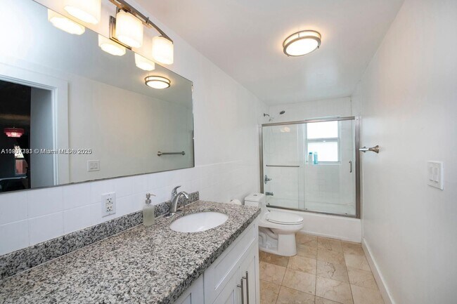 Photo - 274 NW 32nd St Unidad 1