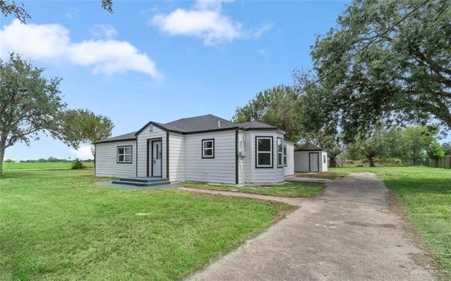 Building Photo - 10 Rio Rancho Rd