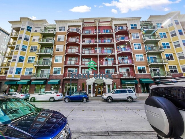 Building Photo - 1 Bed and 1 Bath Stunning Redmond DT Condo...