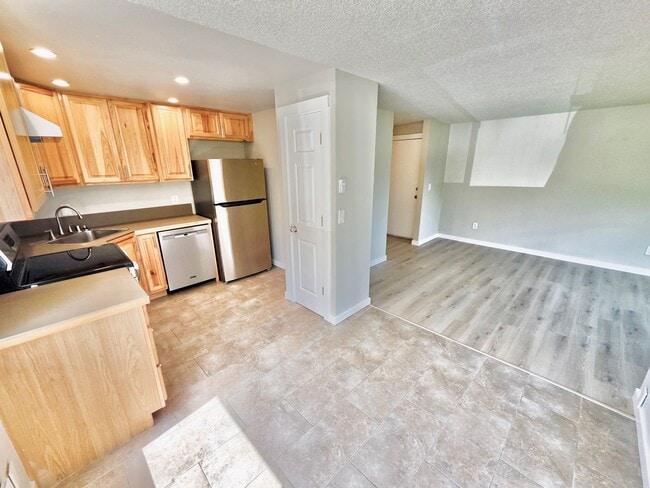 Photo - Luminous & Spacious apartments with Private Balcony in Tacoma Unit 2