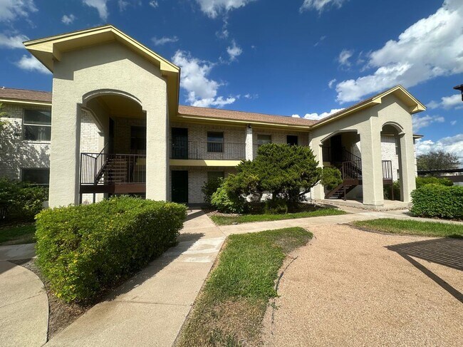 Photo - 2501 Hibiscus Ave