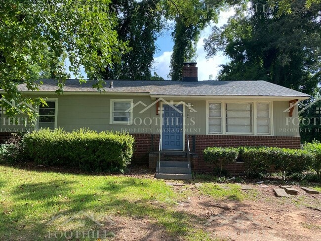 Building Photo - Spacious 3-Bedroom Near Anderson Universit... Rental