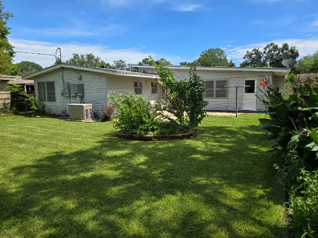 Building Photo - 6414 Neff St