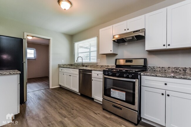 Photo - 1102 Orwell Ave