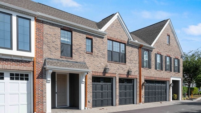 Photo - 441 Roebling Ct