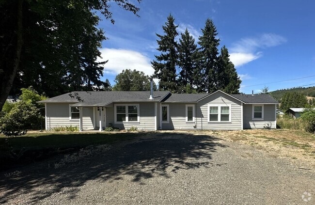 Building Photo - Beautiful 3 Bedroom 2 Bath Home located in...