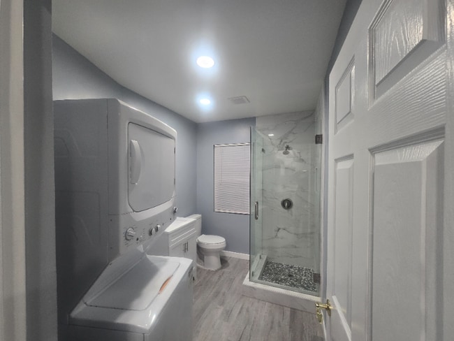 Photo - 9548 Bowman Ave